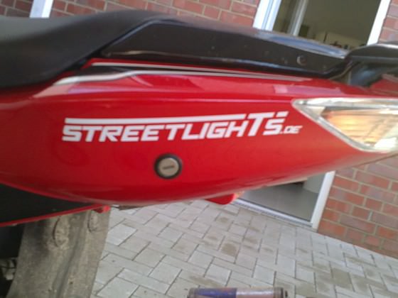 20102011070
