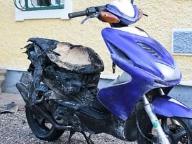 http://www.salzburg24.at/16-jaehriger-schueler-repariert-motorroller-vollbrand/news-20110118-05011544