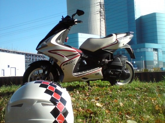 DerScooter+Winterhelm