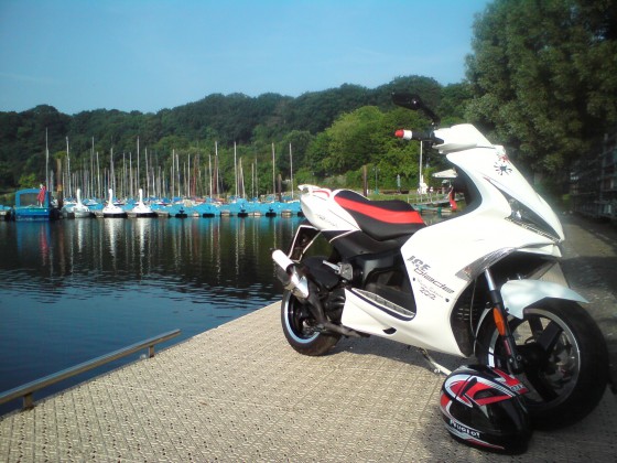Der Scooter+Helm