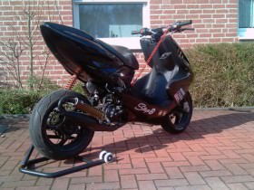 Scoot vom kolegen :D ja der fährt den auch manchmal auf straße :D