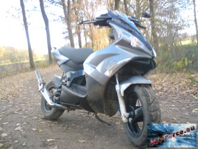 Peugeot Jetforce Stage6 racing