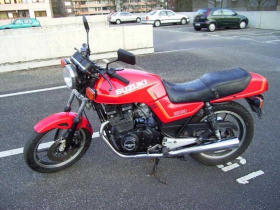 Die Suzuki GSX400e hatte ich als Übergangsfahrzeug