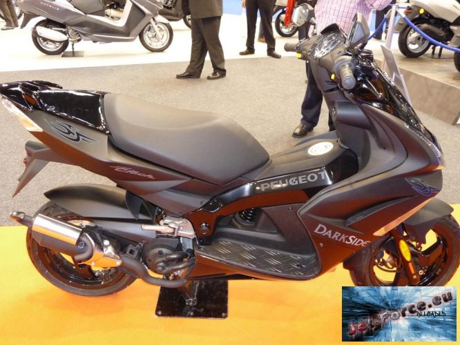 feria-barcelona-motoh-peugeot-jet-c-tech-dark-side-li.JPG
