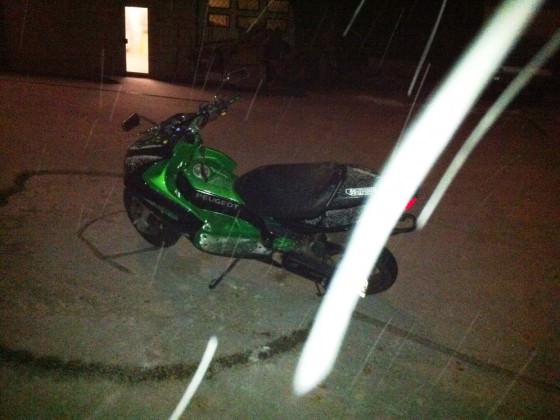 Ya mein roller im schnee spielen lassen xD und heck gespritzt gespachtelt xD so quail *_*