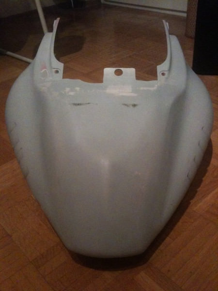 Verkaufe gespachteltes Aerox Heck!!!