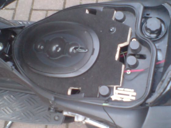 Helmfachanlage