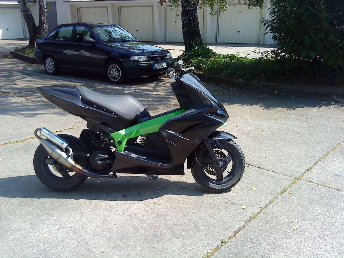 mein black ghost