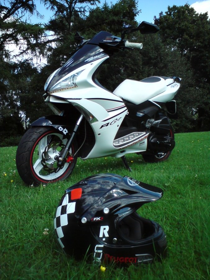 DerHelm mit DEMScooter