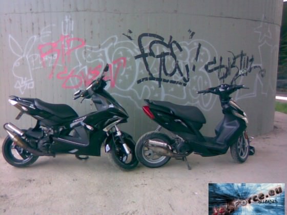 Die 2 schnelsten roller in der stadt also mein jetty und der mbk