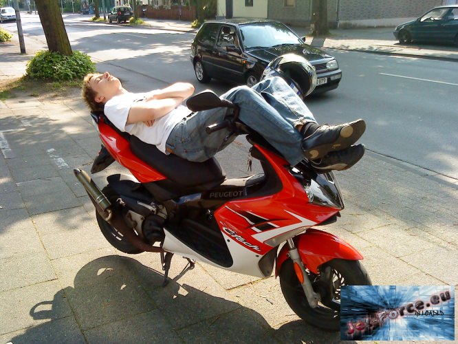 neua scoot.jpg