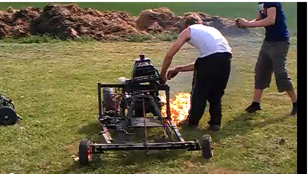 KArt hat feuer unterm arsch :D