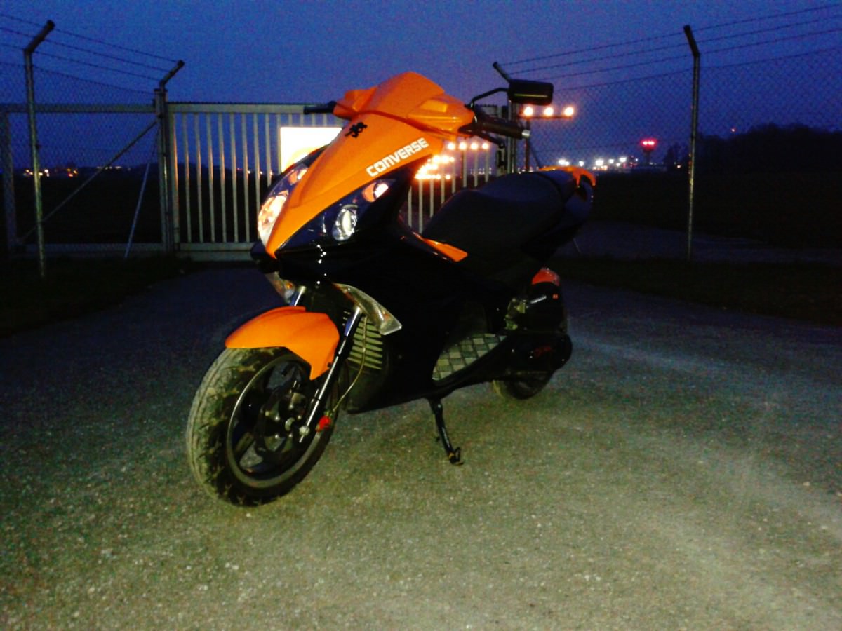 orangeblack jetts