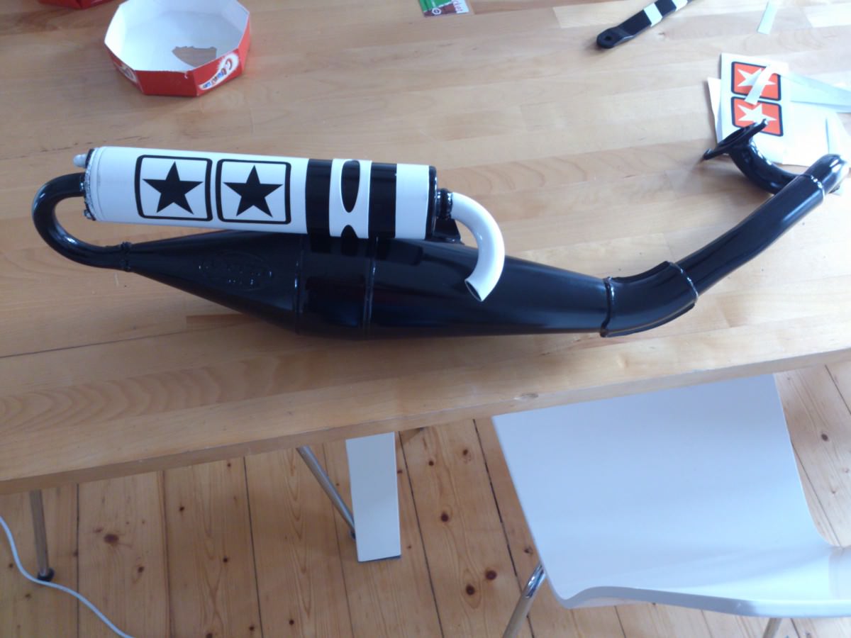Auspuff gelackt :D