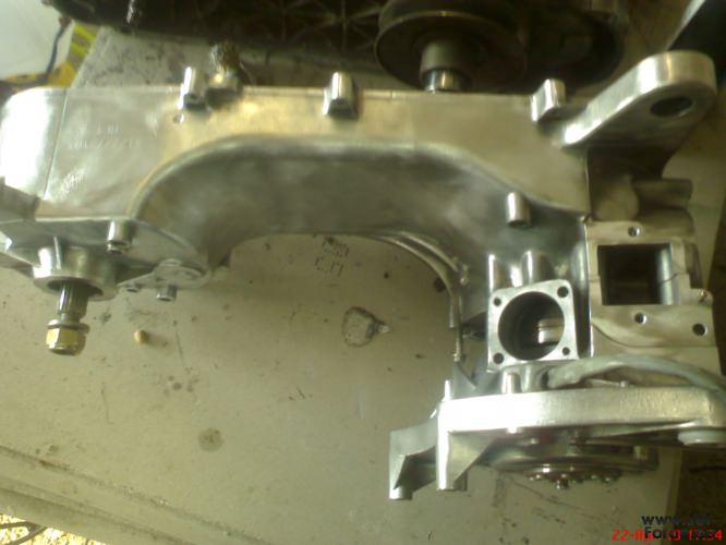 Motorblock polieren