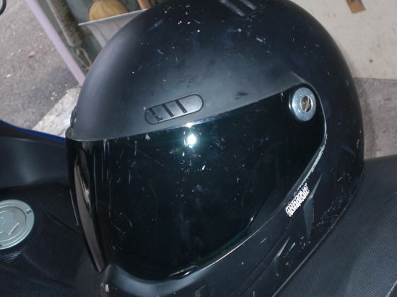 Alter Helm nach Unfall XD