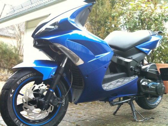 Blauer UB, Bitchezz :D