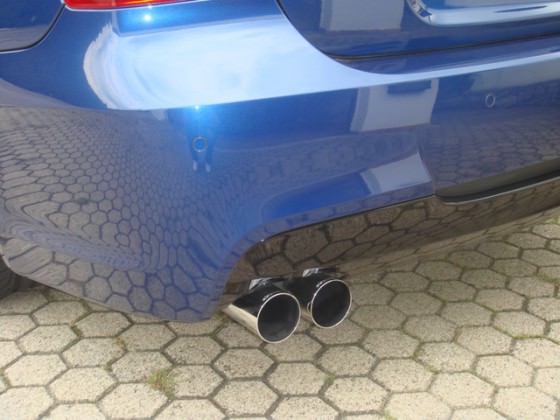 avusblau und uni schwarz <3