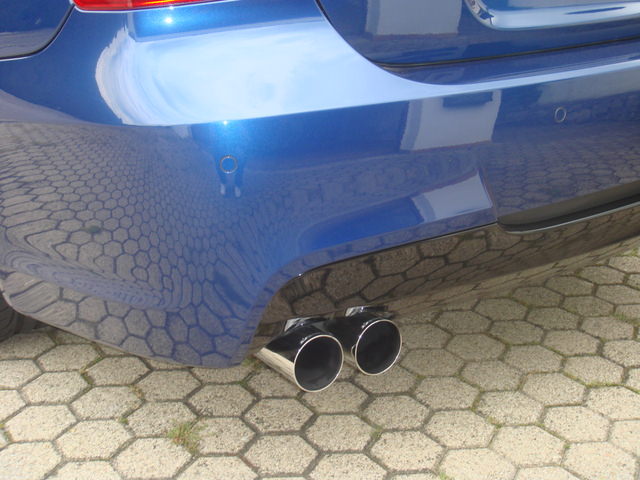 avusblau und uni schwarz <3