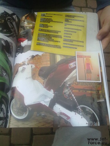 Ein Freund von mir in der neuen Streetbuzz !! Scheiss SR50R a...
