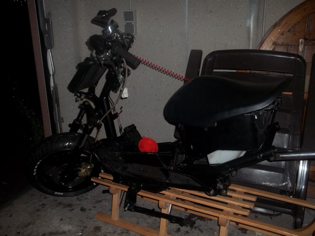 Die letzten Arbeiten an der Stage6 Racing Aerox..