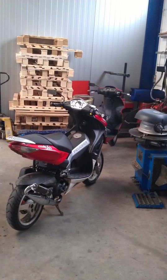 RS2 <3 :) und mein gilera ^^