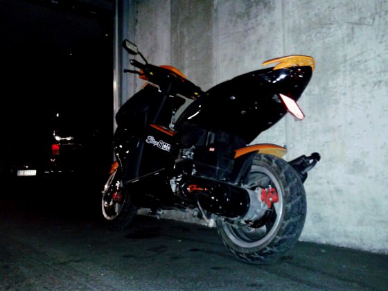 orangeblack jetts