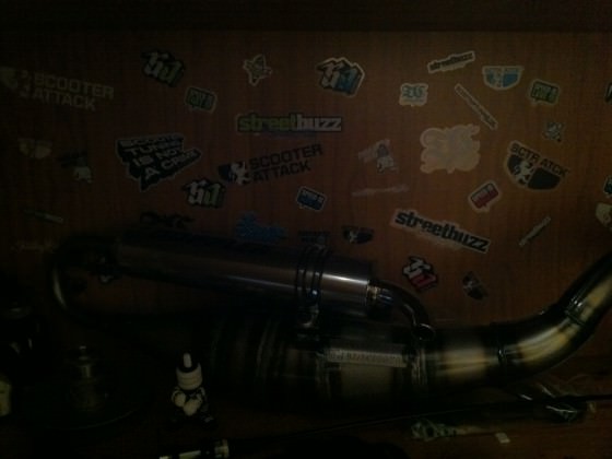 Aus Langeweile Rollerteileschrank geschmückt :D
