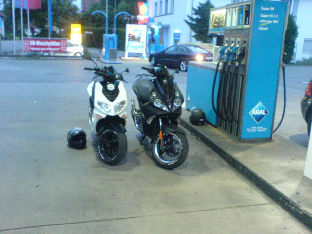 mein jet force und der speedfight 2 von meinem kumpel ;)