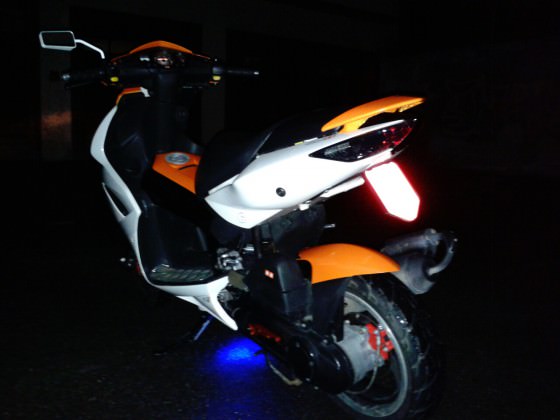 orangewhite jetts