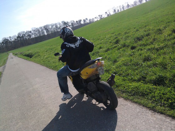 Bisle aufen >Feld< HAIZEN^^ (tank is sehr chillig^^)