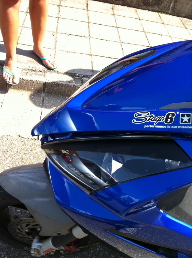 Jetty hatt Auto geküsst :'/