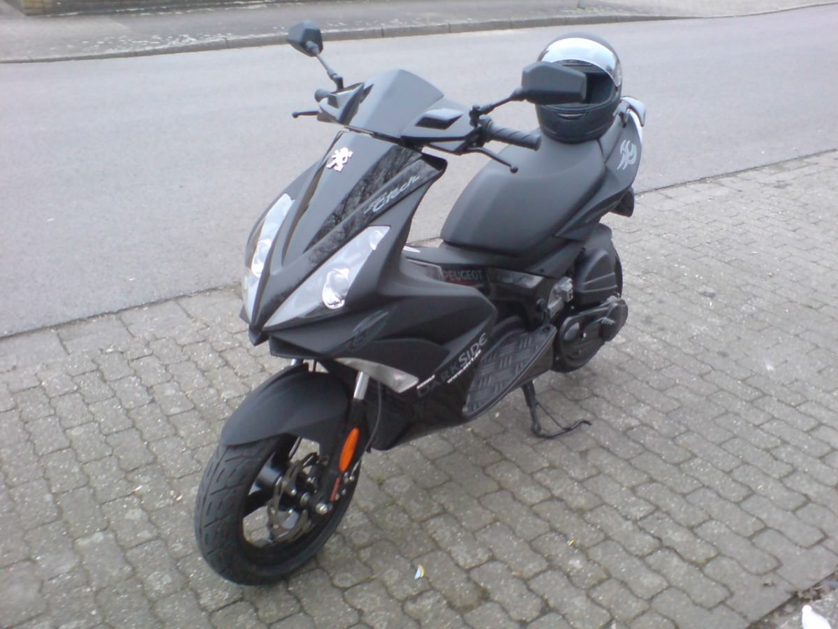 27680957