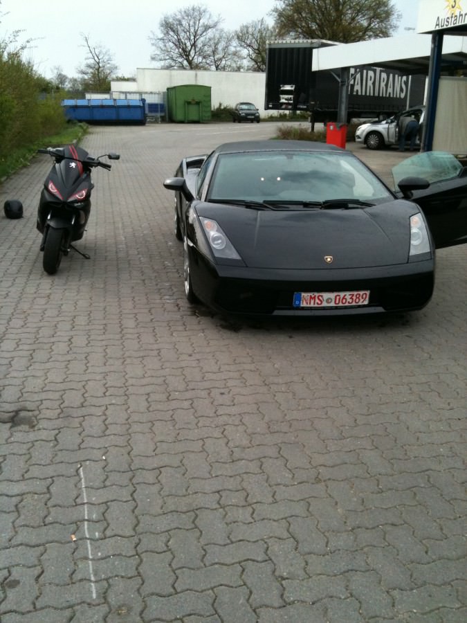Heute mal an der Tanke getroffen :D waren nette Türken :D