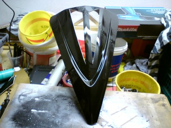 neue front soll noch rotes racinggitter hinter ;)