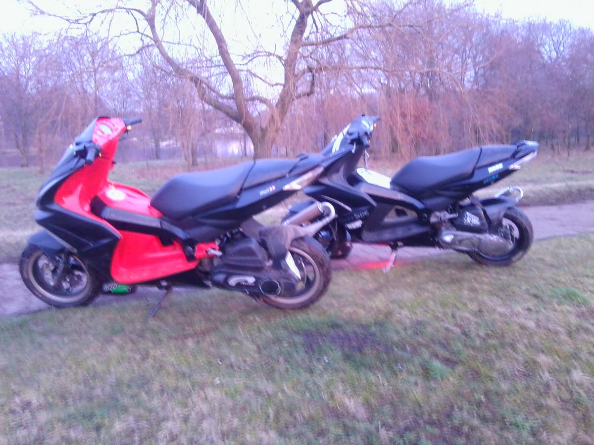 mit kumpels unterwegs gewesen :D