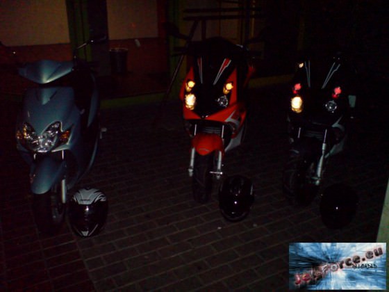Meiner rechts mit roten Lichtern