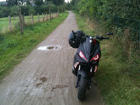 R1200