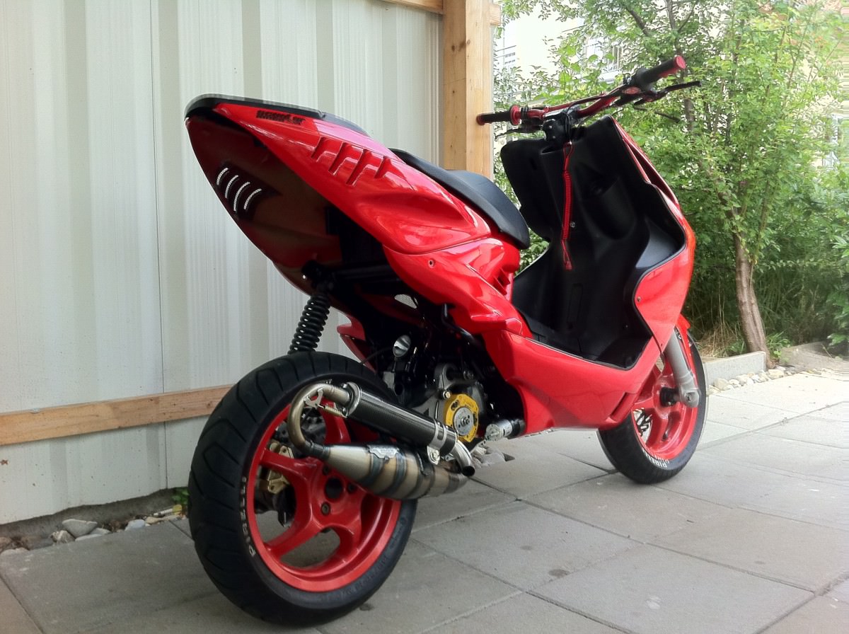 http://www.facebook.com/pages/red-Evo-aerox/186784158045363      bitte alle liken (: dankee ♥