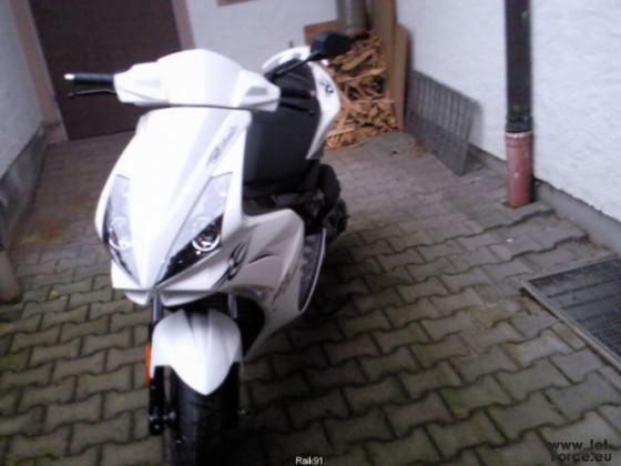 Mein bissher noch Hässlicher Roller^^