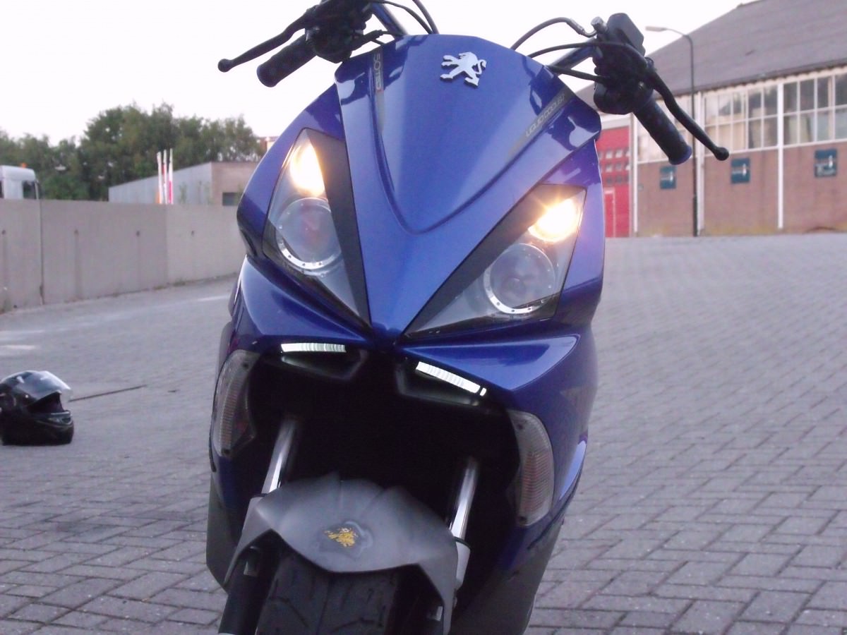 der böser blick + custom leds