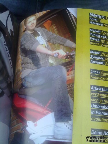 Ein Freund von mir in der neuen Streetbuzz !! Scheiss SR50R a...