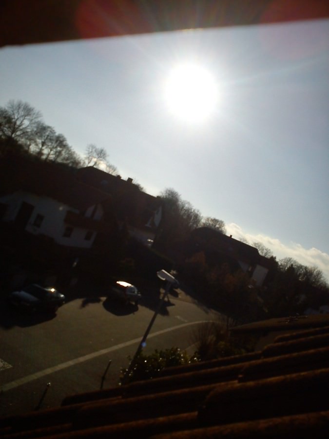 SONNE SCHEINT