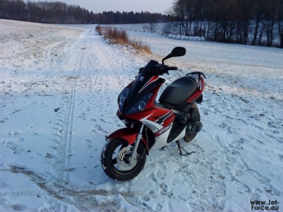 Erster Schnee für meinen Jet Force!!