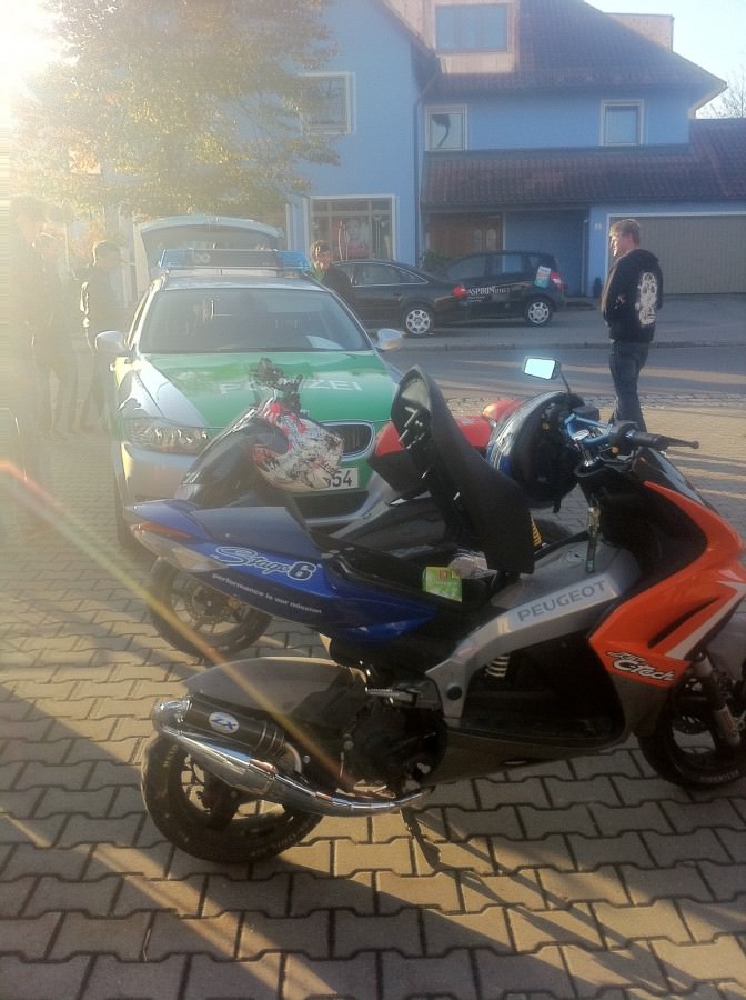 A.C.A.B Noch 2 Bilder von Samstag /: