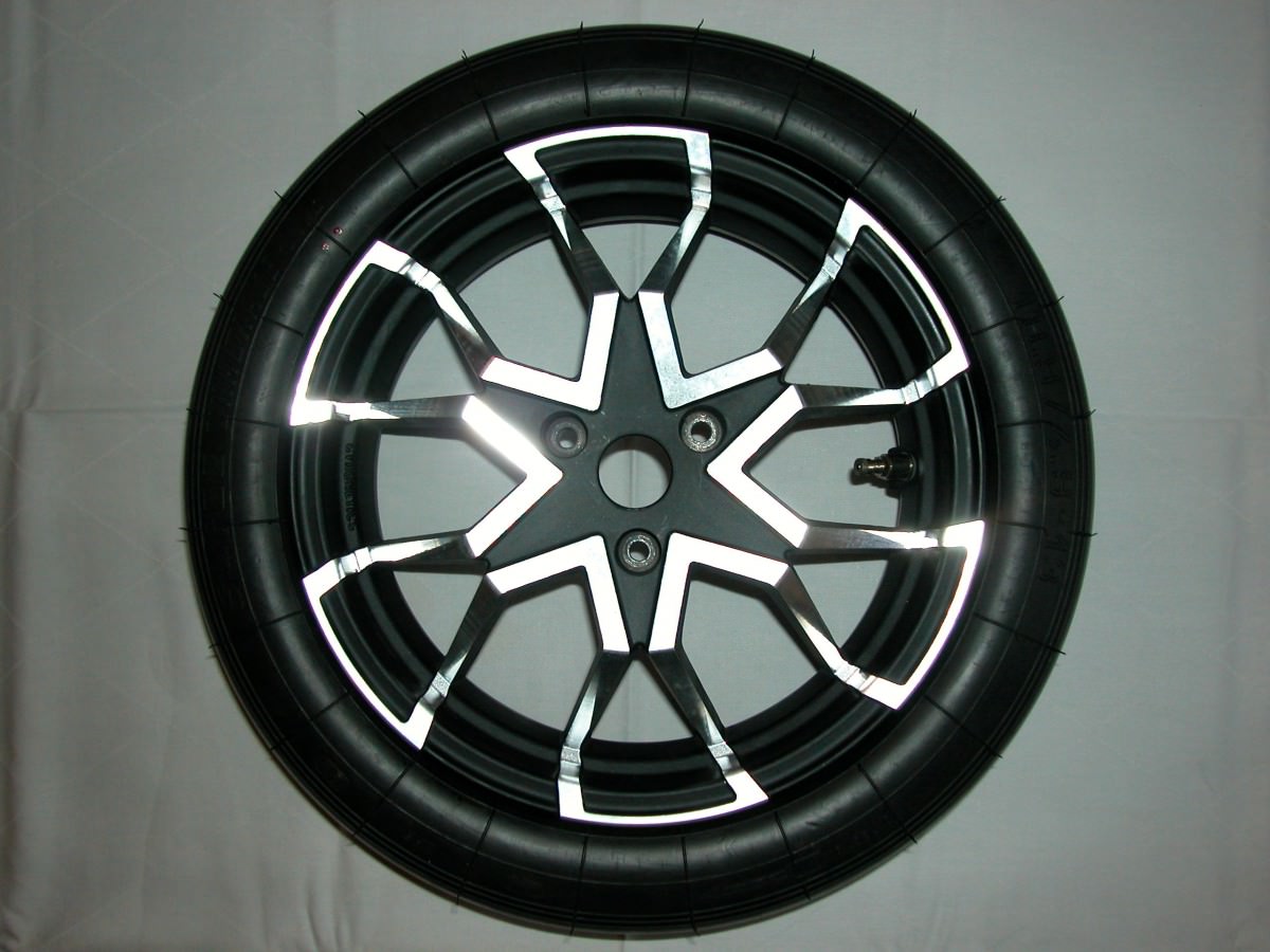 Gyronetics Spider Felgensatz & Stag6 R/T RACING Slicks