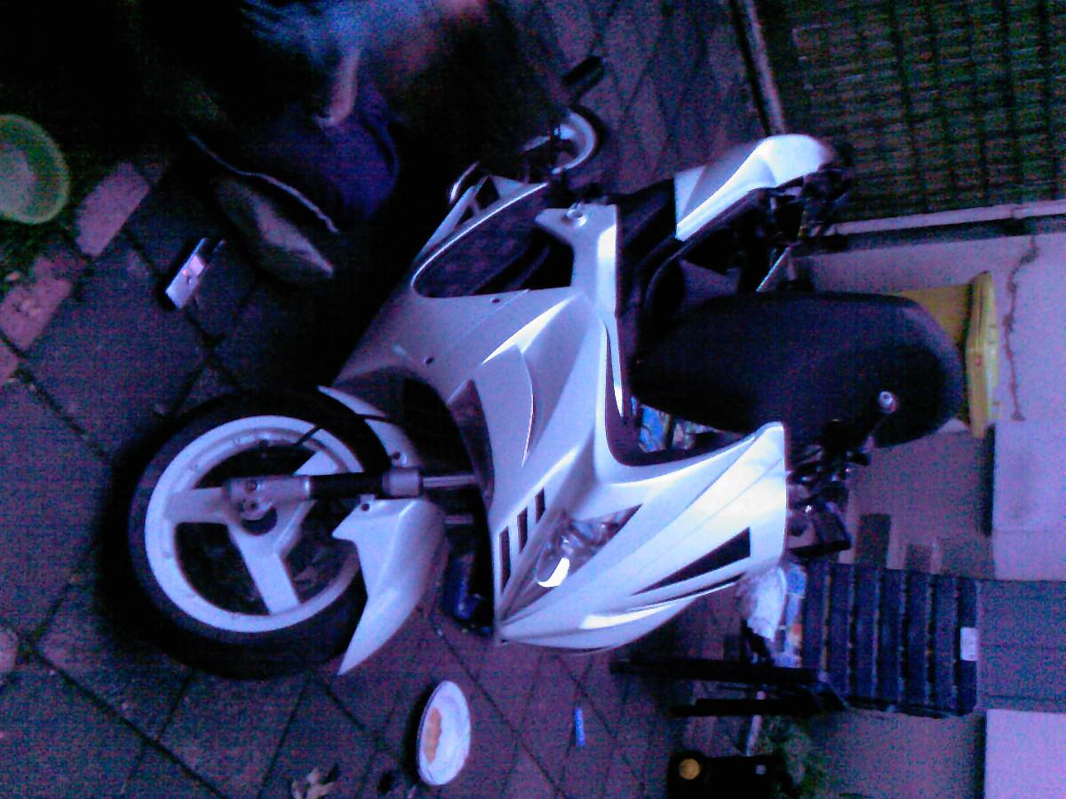 Mein Roller läuft und ist zu 80% fertig^^