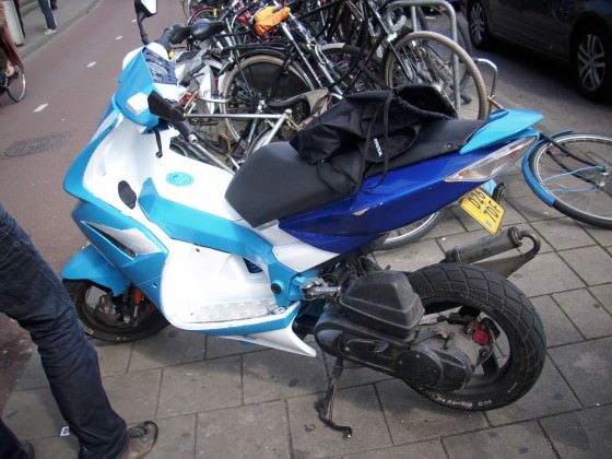 Bin grad ne woche in Amsterdam und hab gestern den hier gesehen ;)