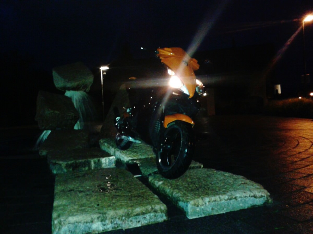 orangeblack jetts