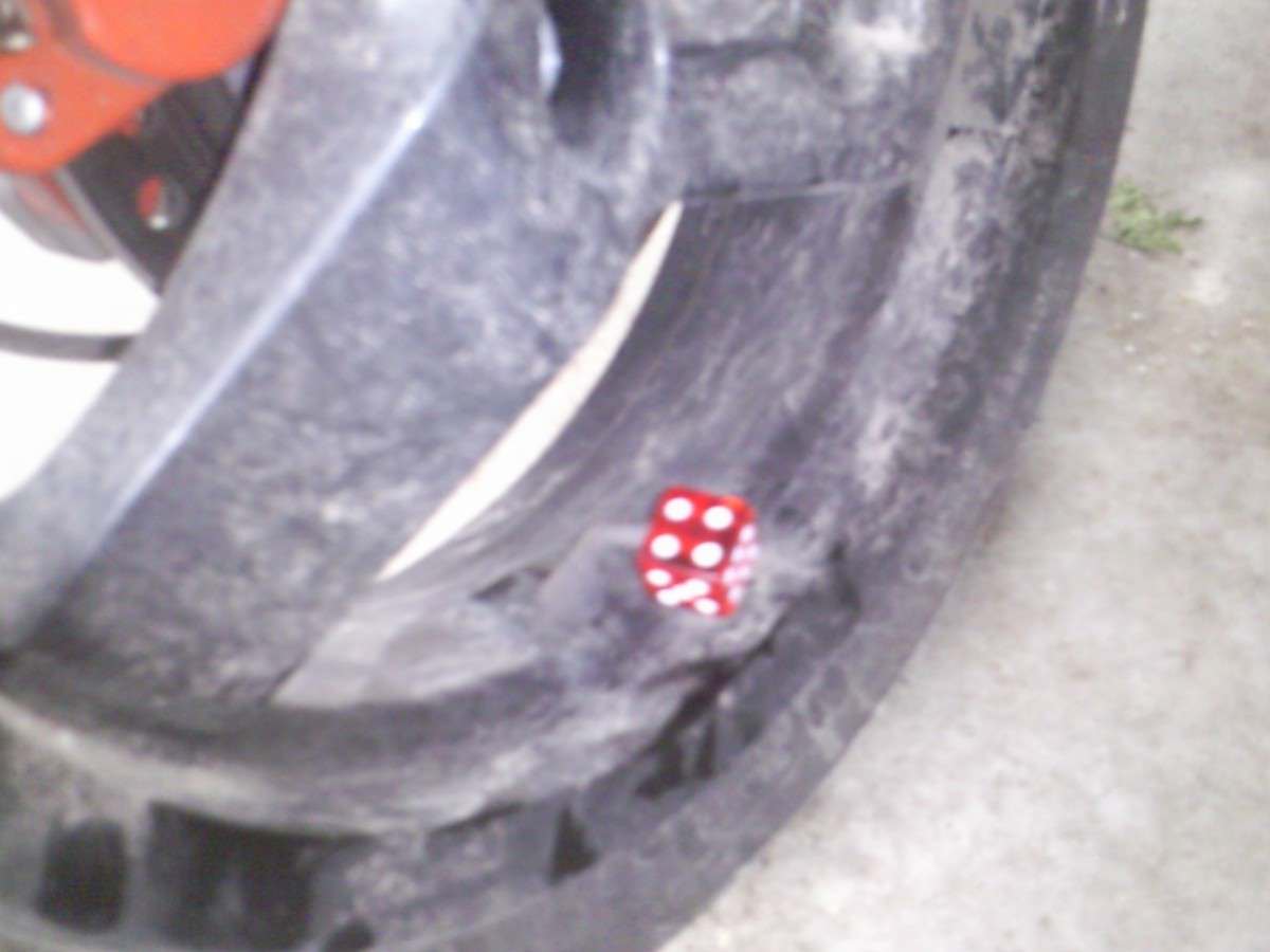 Mein Heck & Der Würfel als Radkappe :D